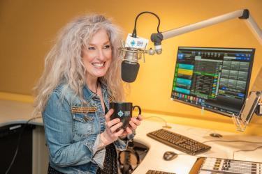 Get to Know the KDFC Morning Show Host, Maggie Clennon Reberg