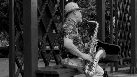 Saturday Morning CarTunes: The Saxophone