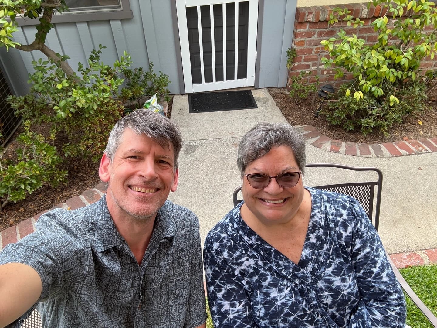 John Rabe and LA Master Chorale veteran Nancy Sulahian at her peaceful rental in Altadena, not far from the site of her family home, which burned in January.